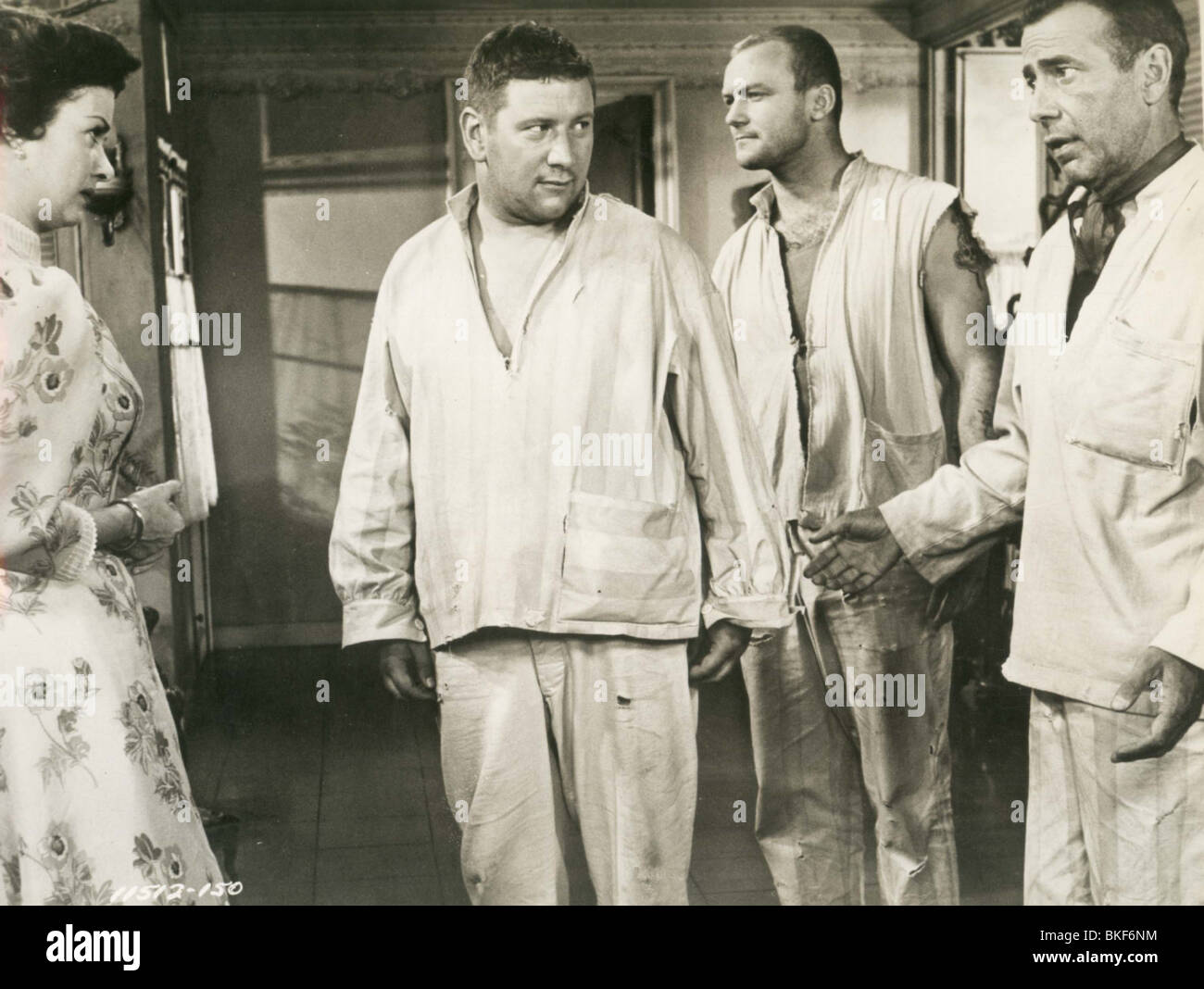Nosotros no somos ángeles (1954) Peter Ustinov, Aldo Ray, Humphrey Bogart WNAN 002P Foto de stock