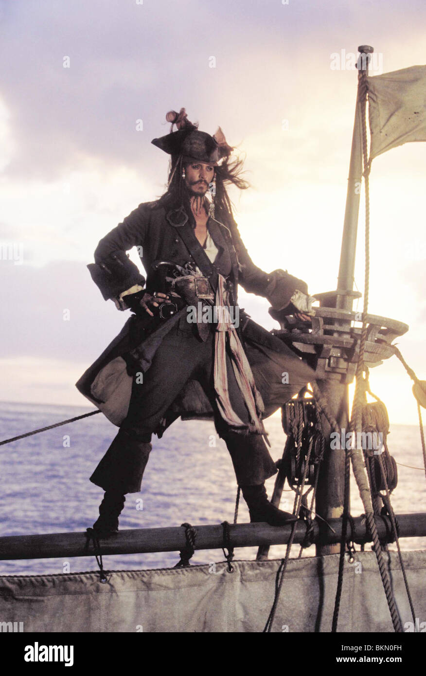 Pirates of the caribbean johnny depp fotografías e imágenes de alta  resolución - Página 2 - Alamy