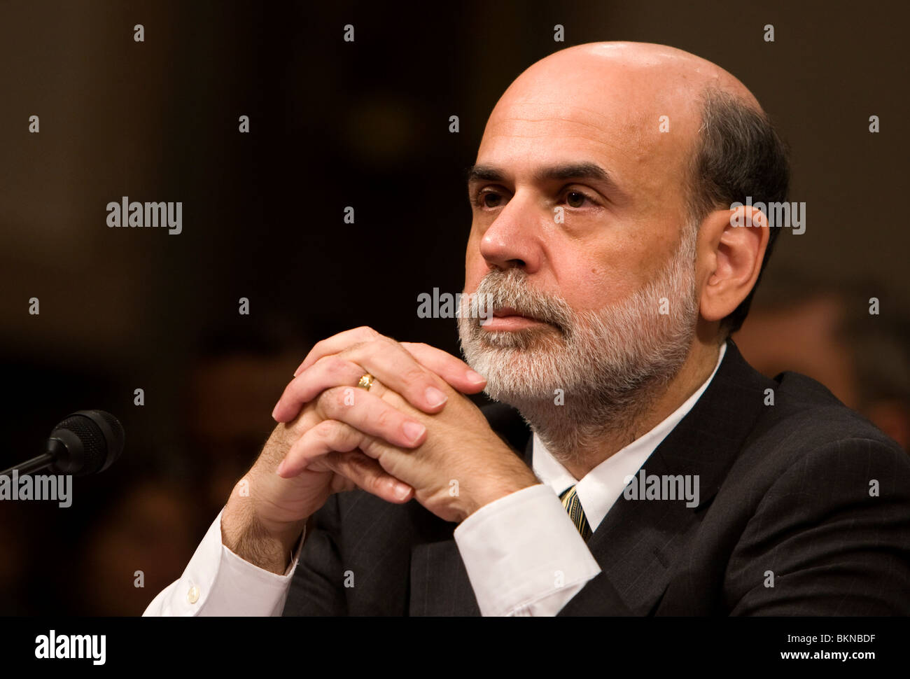 El Presidente de la Reserva Federal, Ben Bernanke testifica en Capitol Hill. Foto de stock