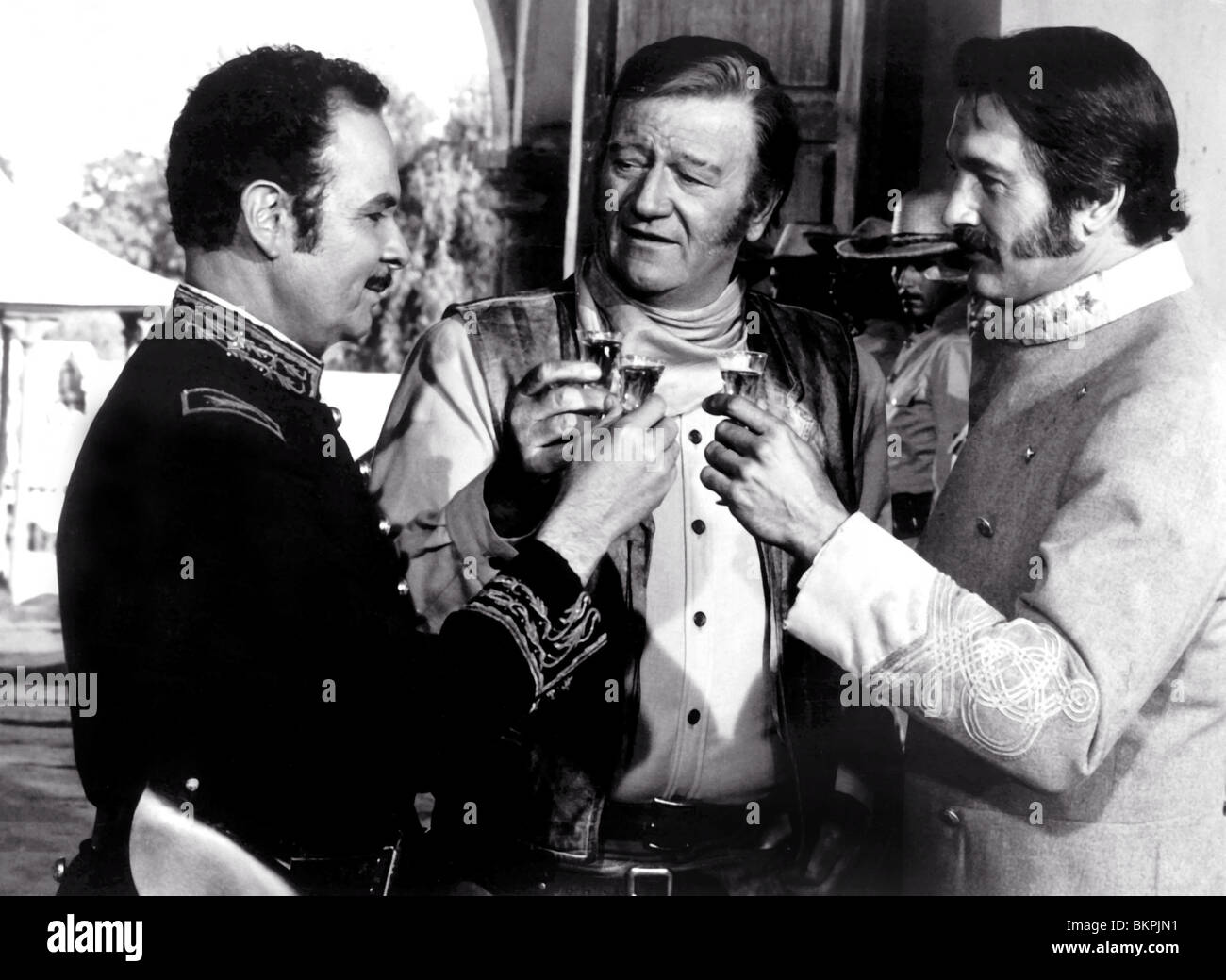 El invicto (1969) John Wayne, Rock Hudson und 002 P Foto de stock