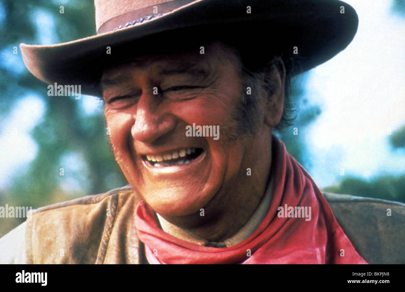 El invicto (1969) John Wayne und 001 GN Foto de stock