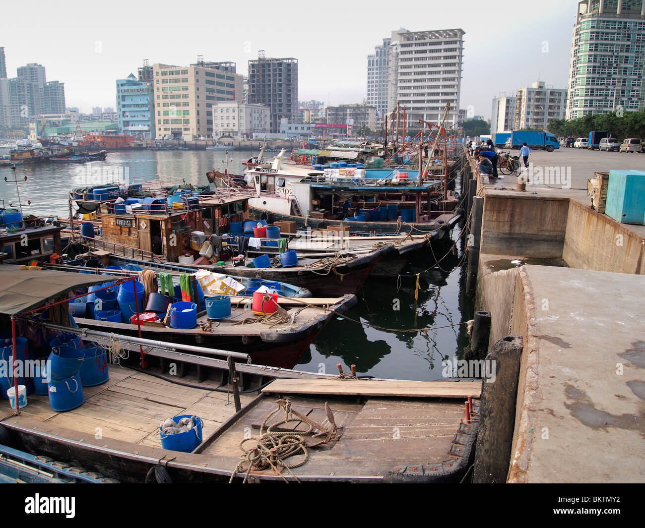 Puerto pesquero en Shekou, Shenzhen, China Fotografía de stock - Alamy