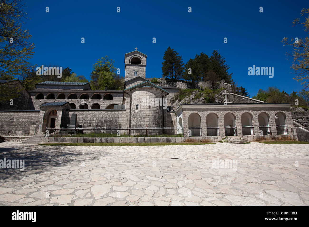 Famoso monasterio ortodoxo en Cetinje, Montenegro Foto de stock