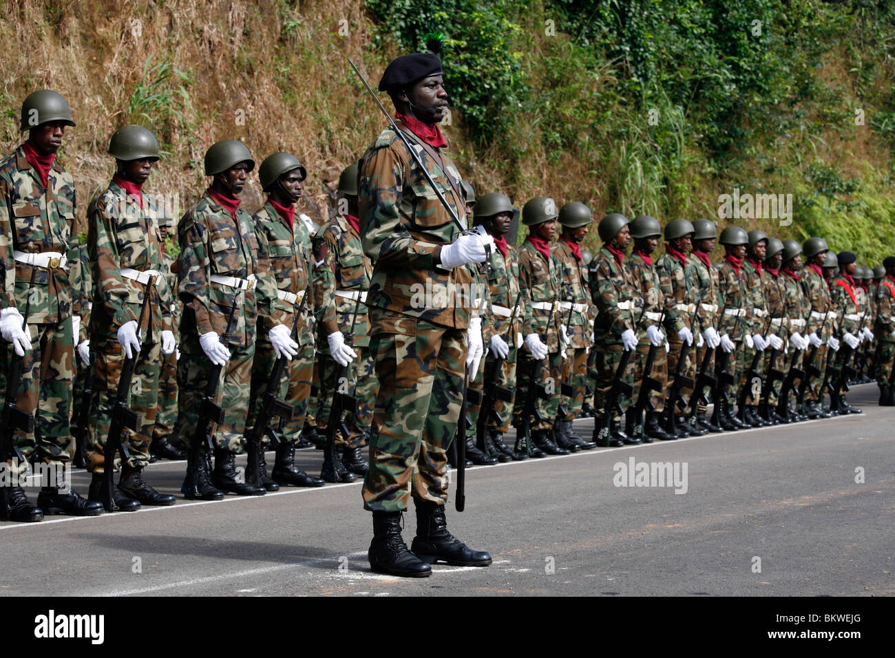 Soldados del ejército de Sierra Leona, Sierra Leona, África occidental Foto de stock