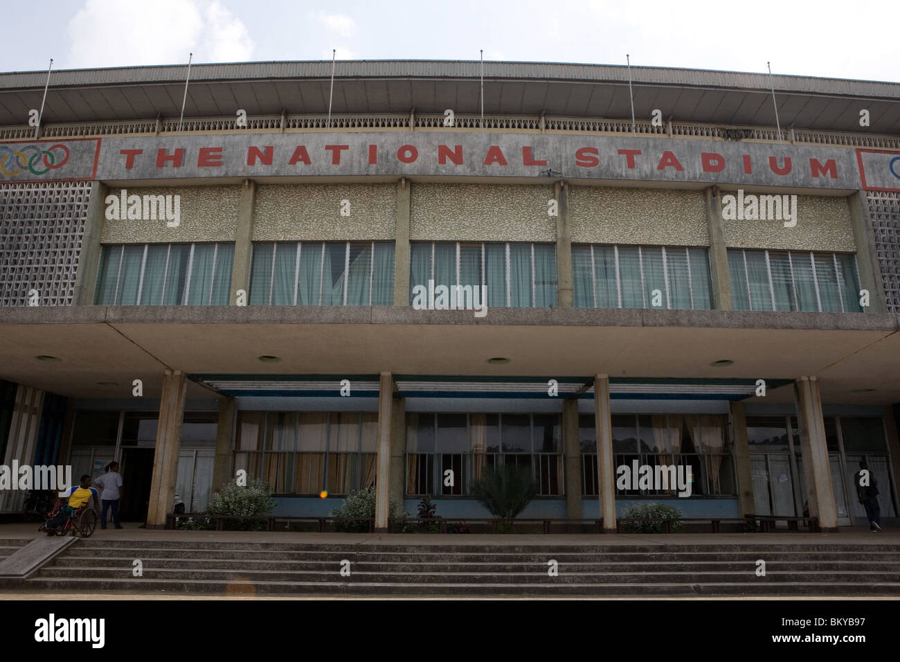 Estadio deportivo nacional en Freetown, Sierra Leona, África occidental Foto de stock