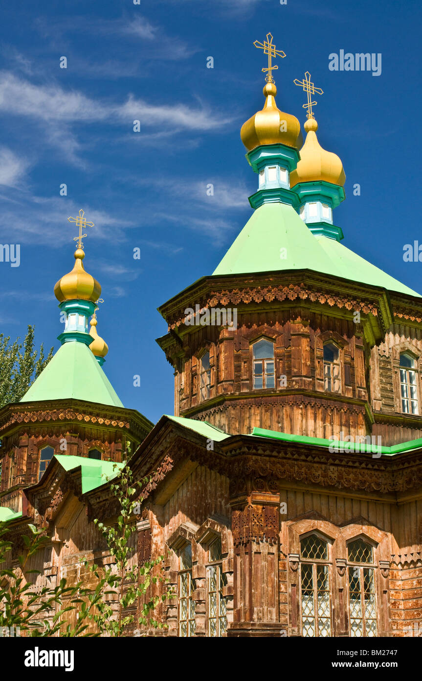 Iglesia Ortodoxa Rusa en Karakol, Kirguistán, Asia Central Foto de stock