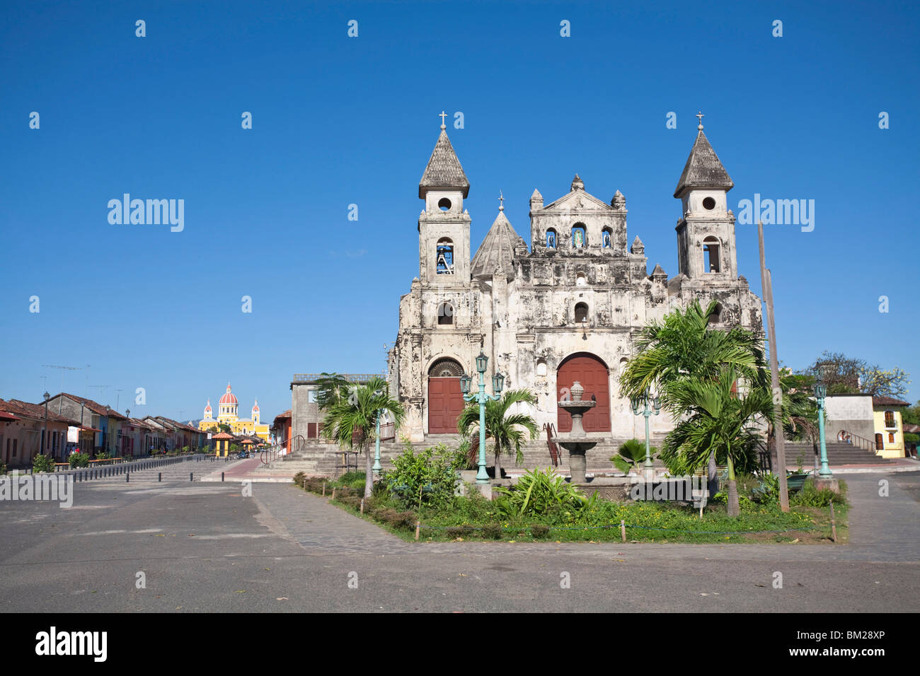 La Iglesia de Guadalupe, Granada, Nicaragua Foto de stock