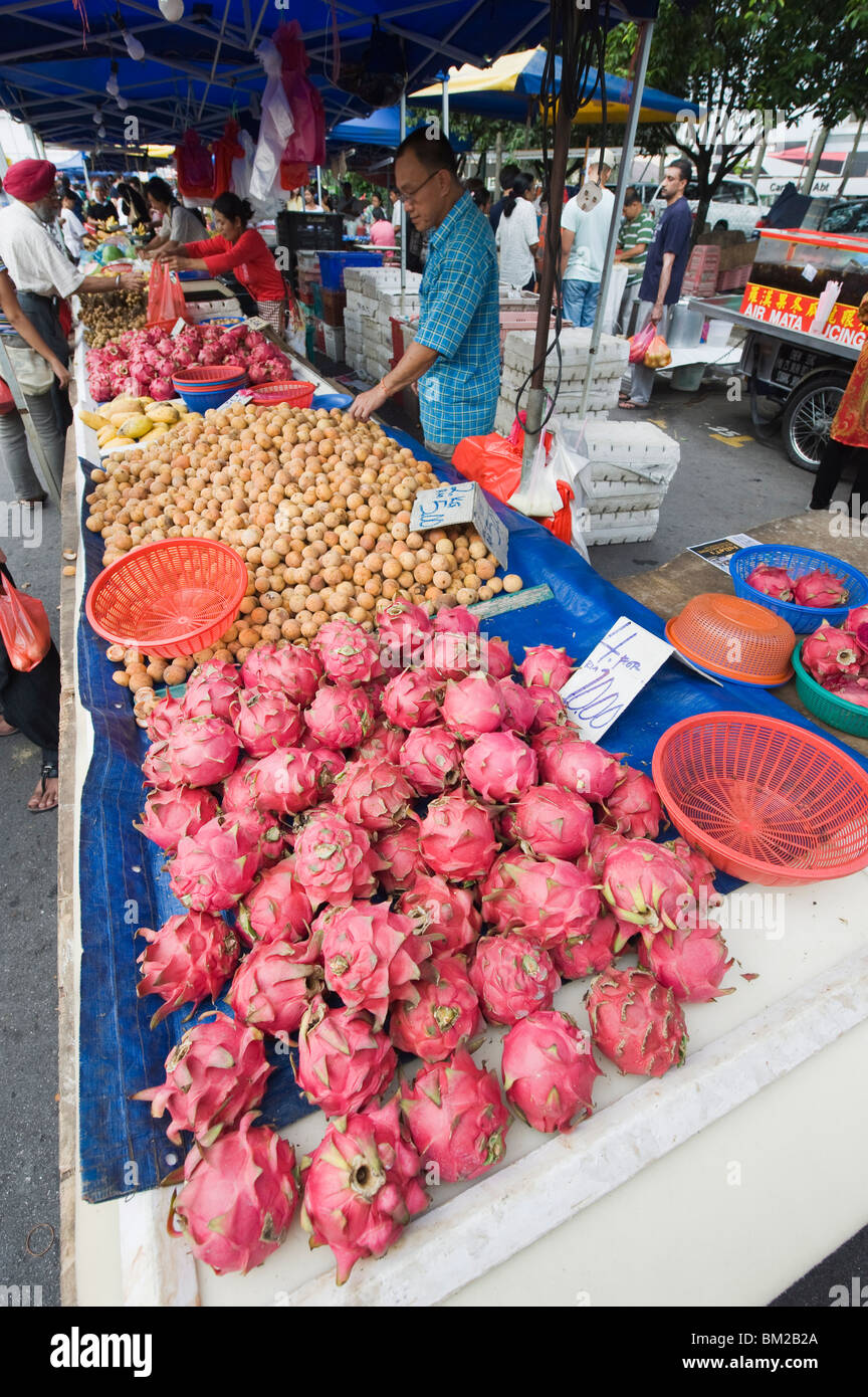 Dragon fruit, Bangsar mercado dominical, Kuala Lumpur, Malasia, Sudeste de Asia Foto de stock