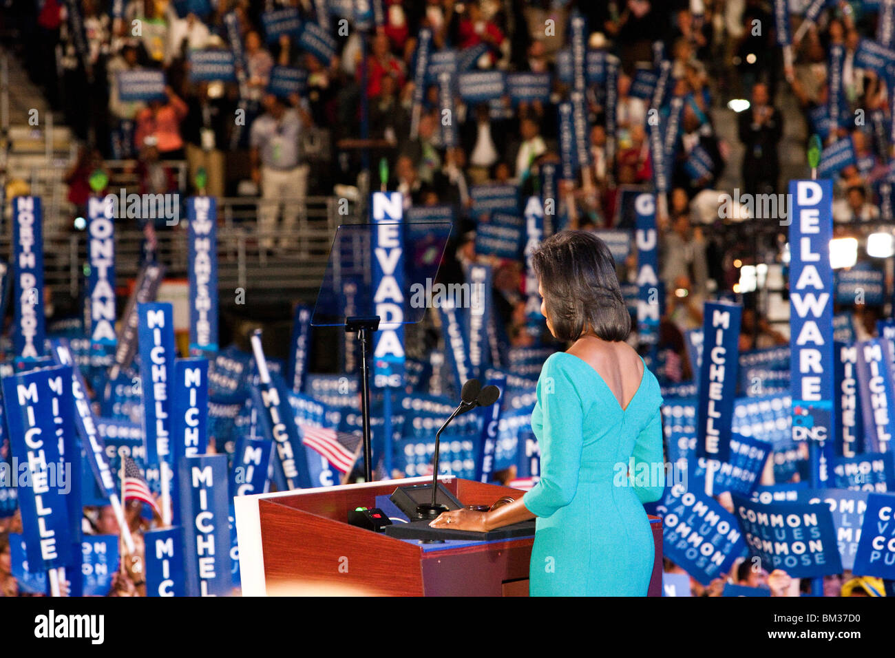 Michelle Obama discurso a los delegados Foto de stock