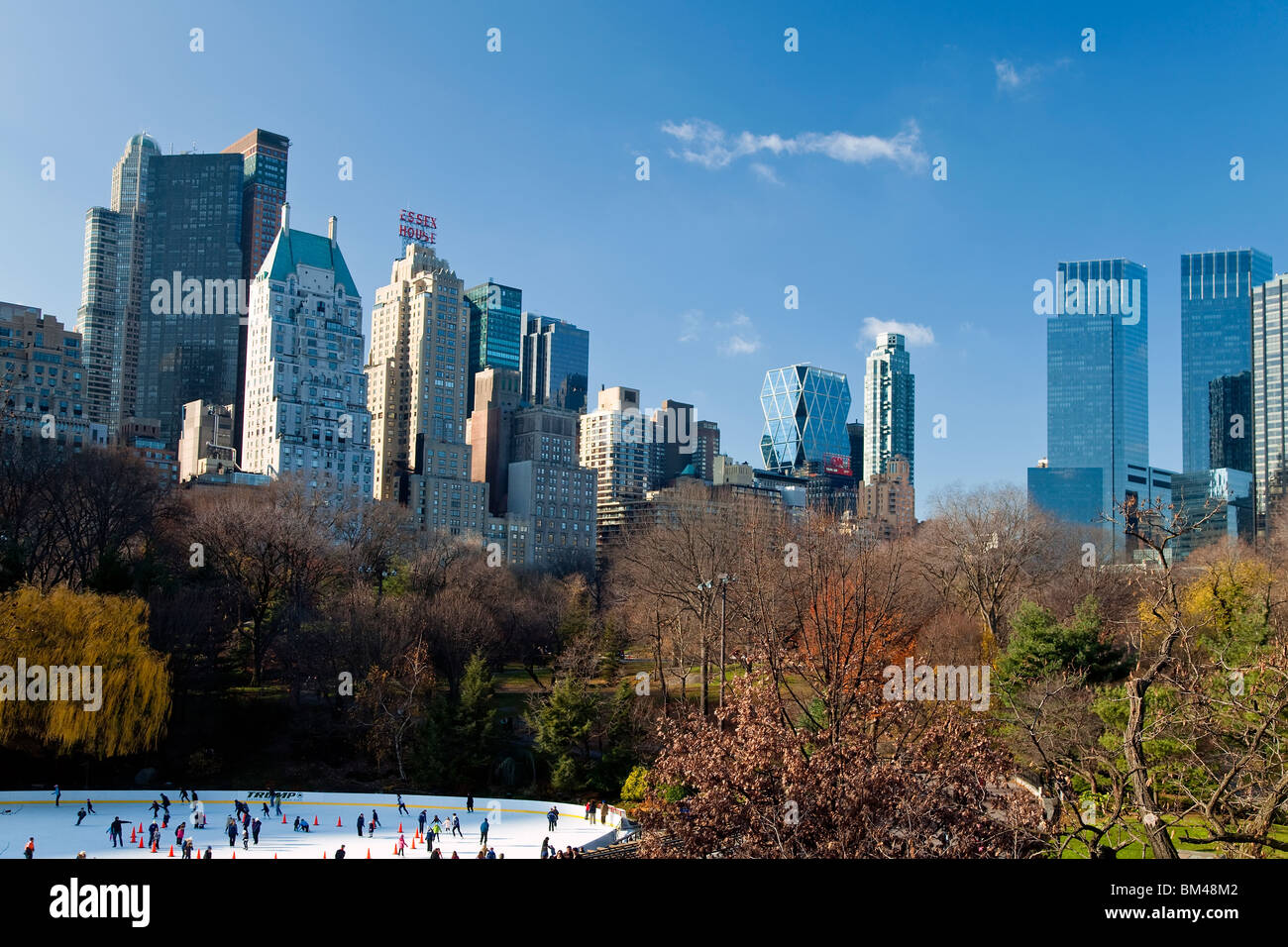 Estados Unidos de América, Nueva York, Ciudad de Nueva York, Manhattan, la pista de hielo del Wollman en Central Park. Foto de stock