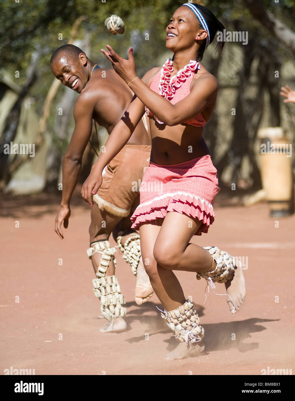 Bailarines tradicionales Foto de stock