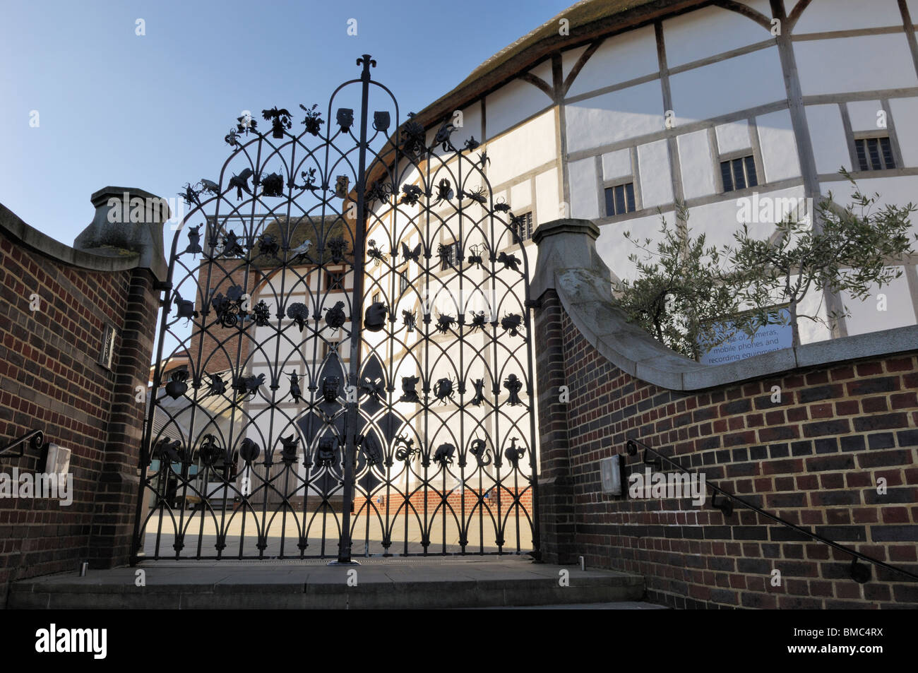 El Shakespeare's Globe Theatre - London, United KingdomEuropean Foto de stock