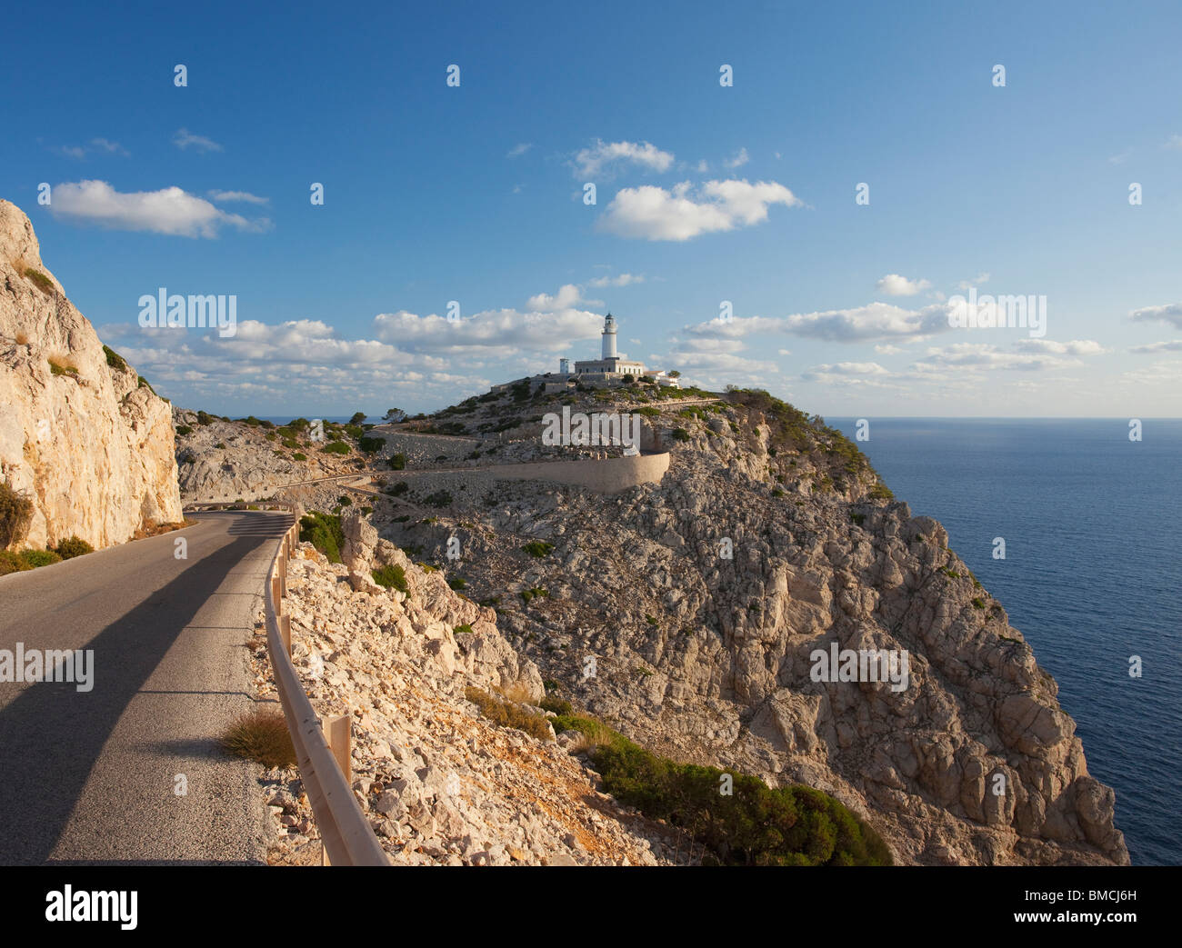 Faro de Cap de Formentor noreste de Mallorca Mallorca España Europa UE Foto de stock