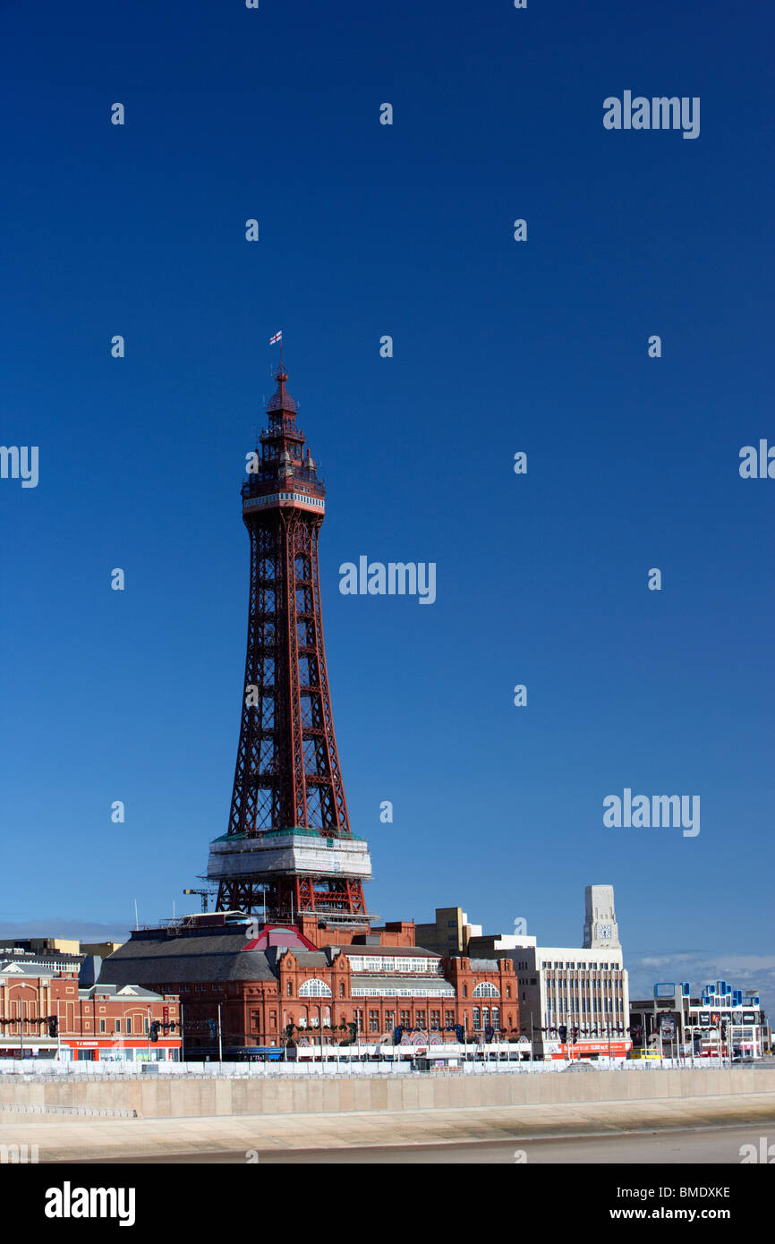La torre de Blackpool y de la playa, Lancashire, Inglaterra Foto de stock