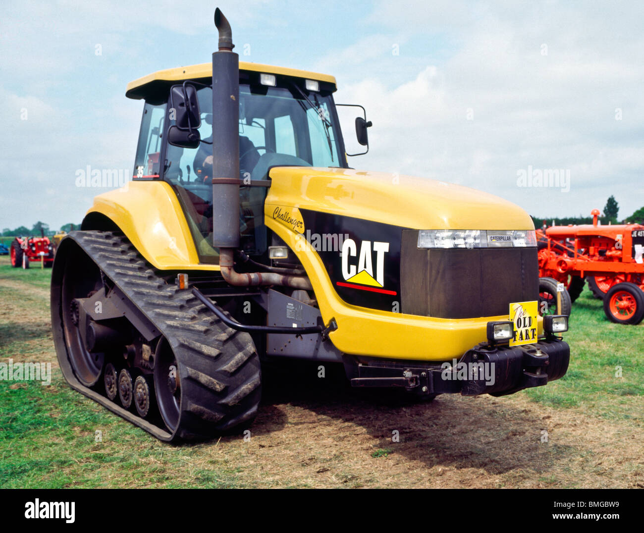 Gran gato amarillo tractor caterpiller Foto de stock