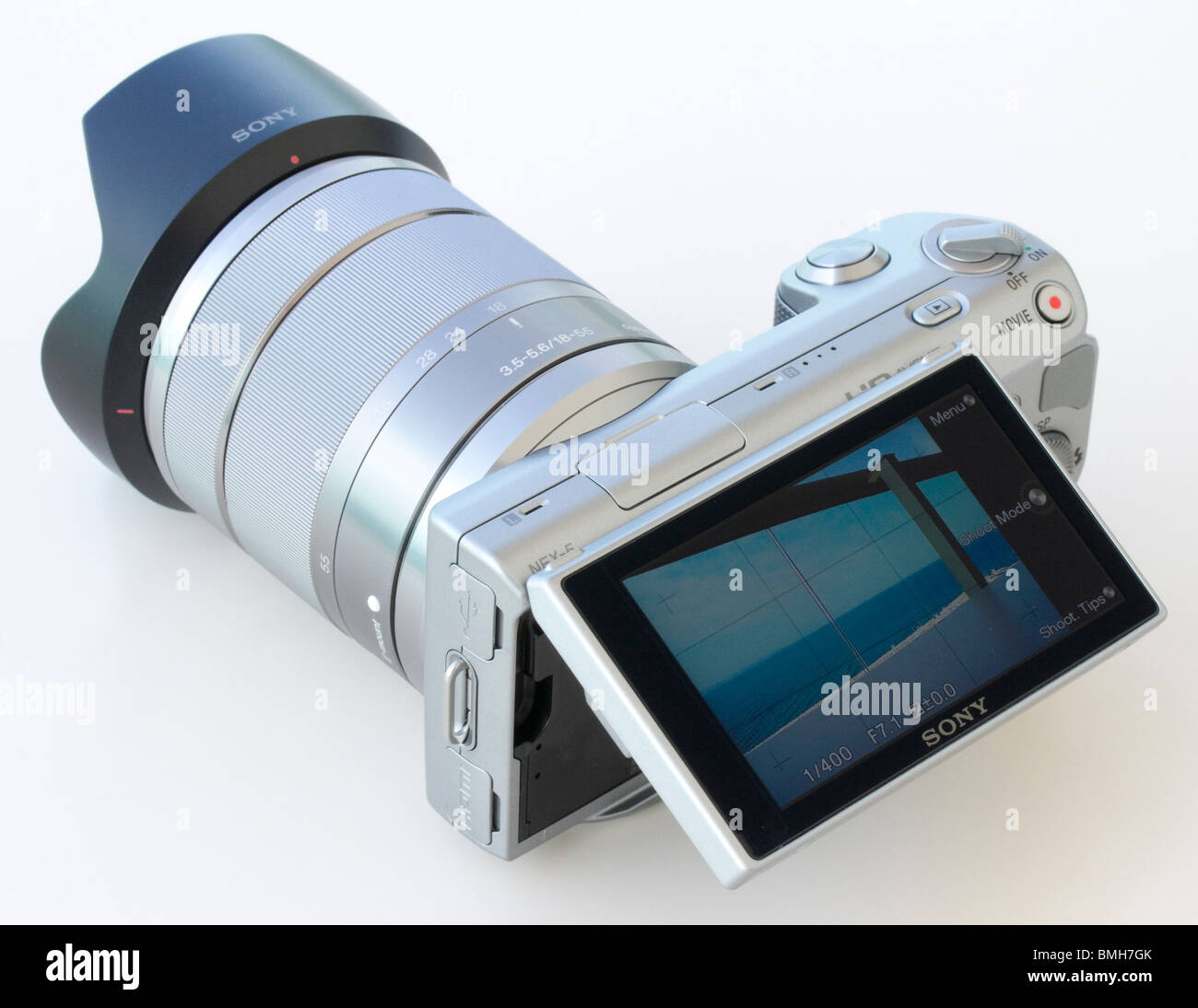 Asimilación Soplar Impresión Sony NEX-5 cámara de fotos y vídeo HD con lentes intercambiables Fotografía  de stock - Alamy