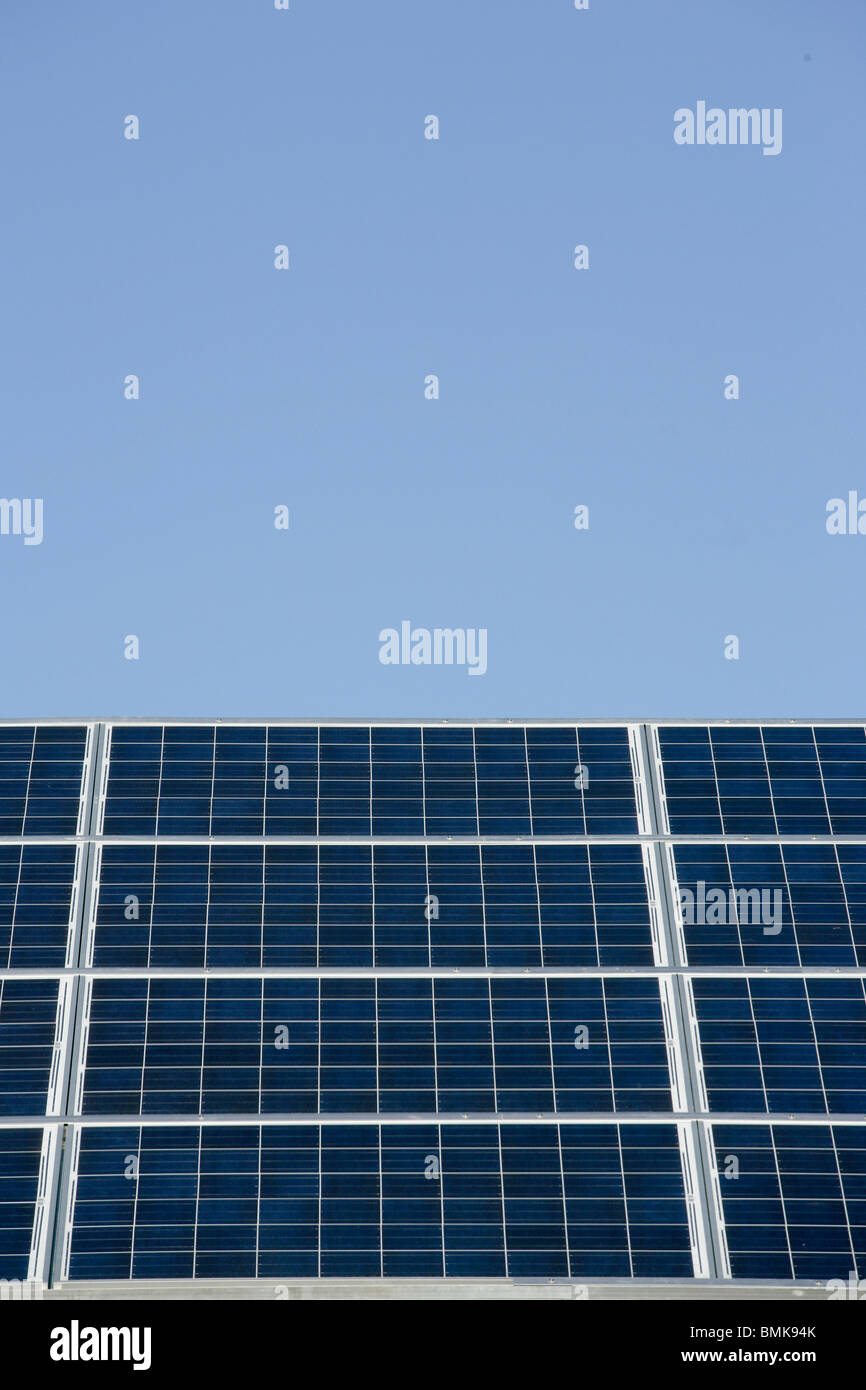 Paneles fotovoltaicos Foto de stock