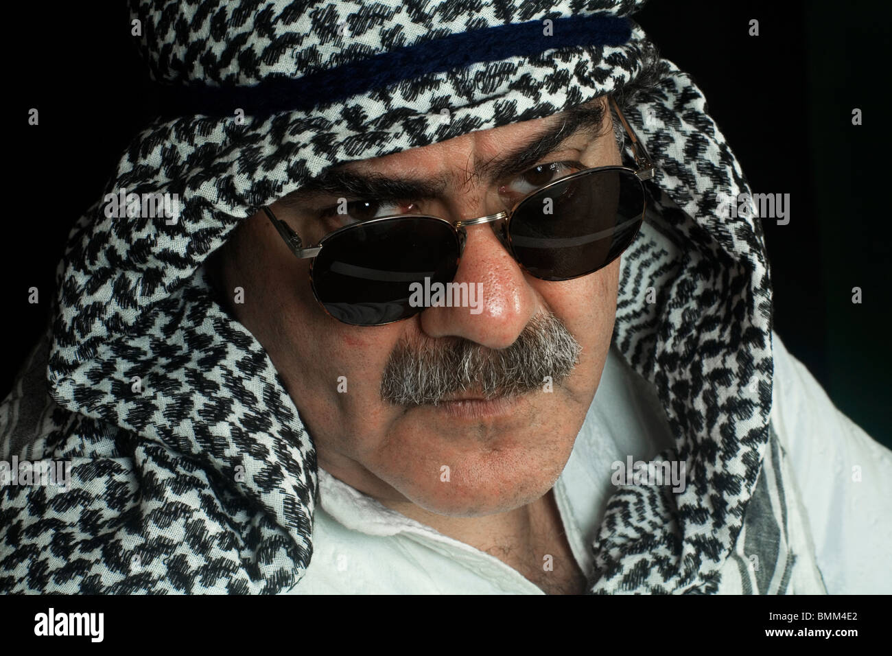 Disfraz de jefe árabe para hombre
