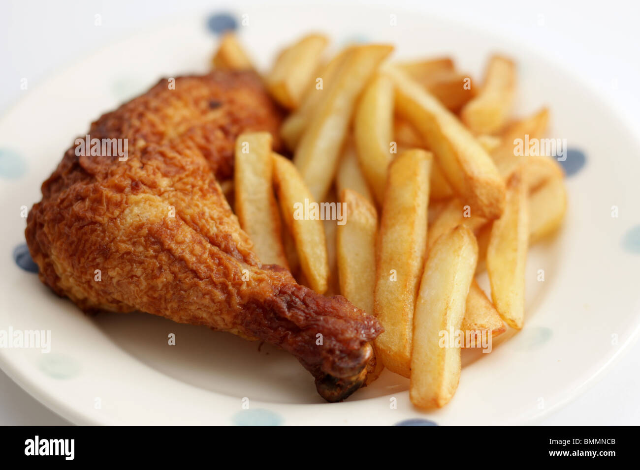 Pollo asado y patatas fritas Fotografía de stock Alamy