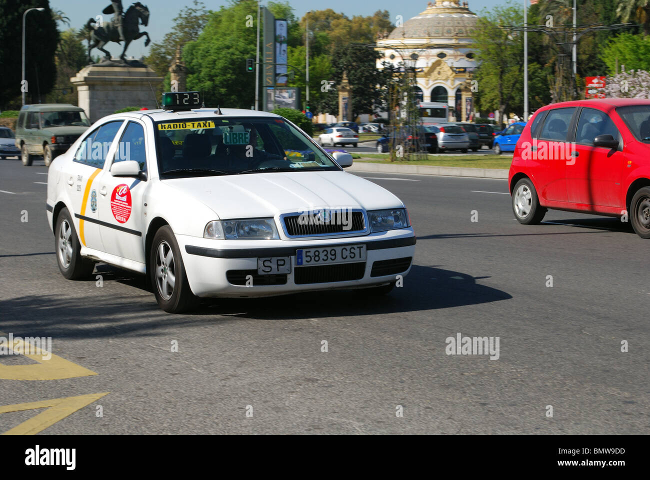 Taxi seville seville province andalucia fotografías e imágenes de alta  resolución - Alamy