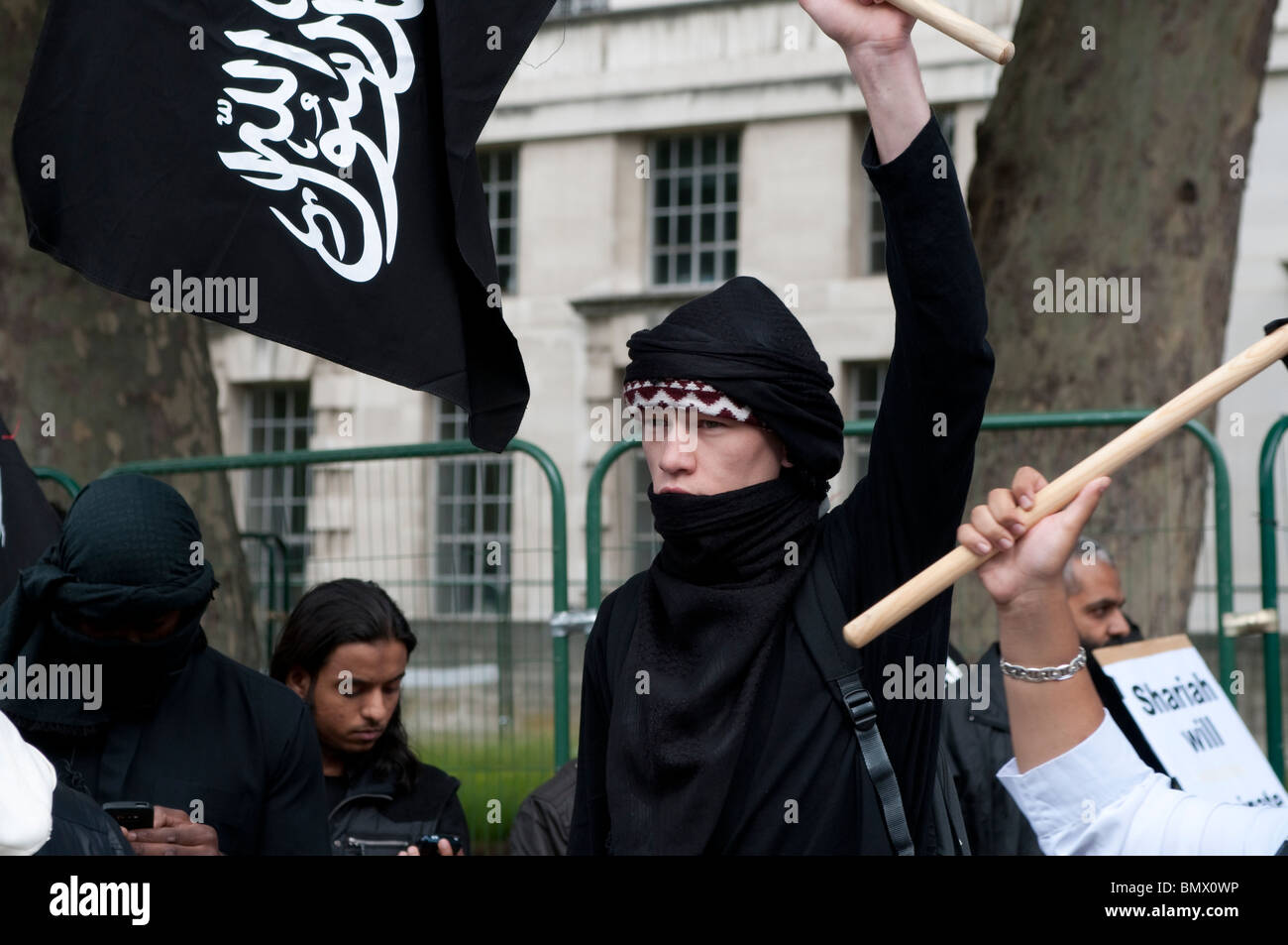 La ley sharia manifestantes, Whitehall, Londres, Reino Unido, 20 de junio de 2010 Foto de stock