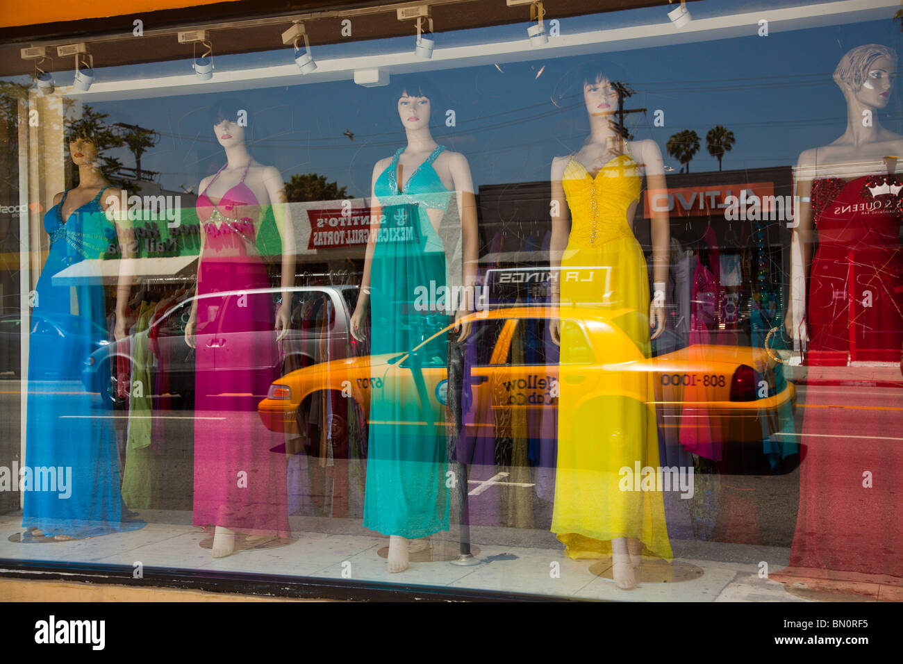 Moda, tienda de ropa, Mellrose Avenue, Los Angeles, California, Estados  Unidos de América Fotografía de stock - Alamy