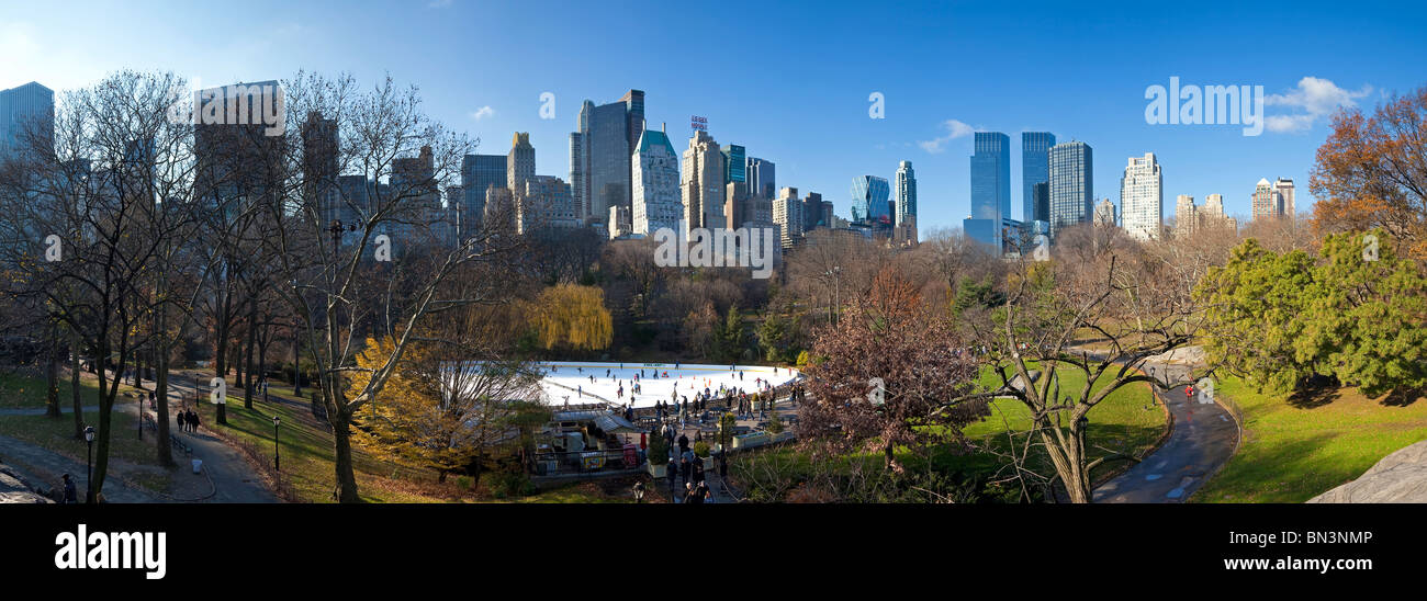 Woolman Ice Rink, Central Park, Manhattan, Ciudad de Nueva York, Nueva York, EE.UU. Foto de stock