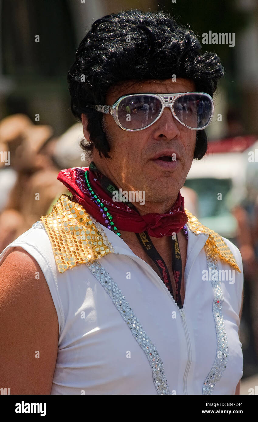 Gafas de sol elvis presley e imágenes de alta resolución - Alamy