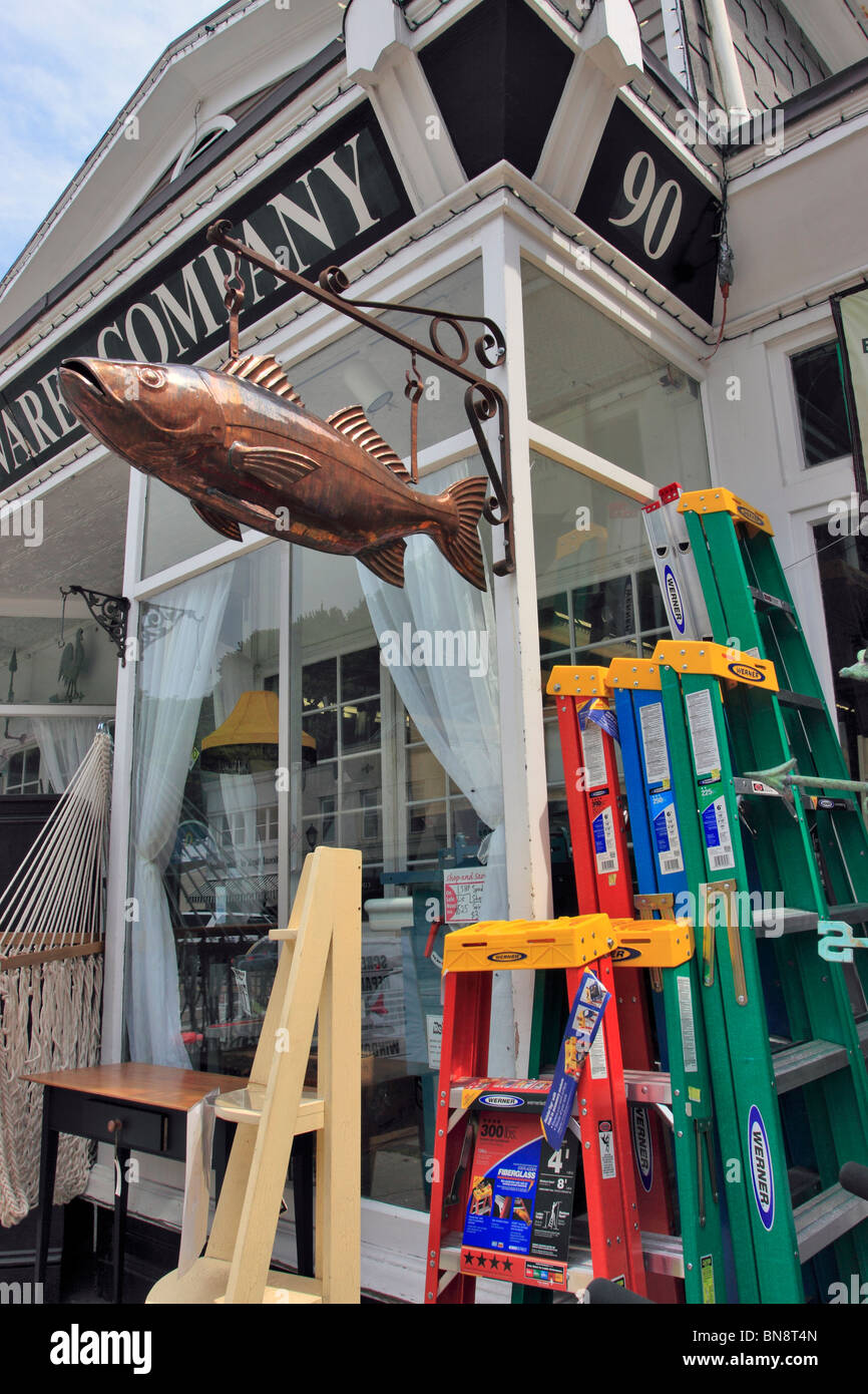 Escaleras largas escaleras fotografías e imágenes de alta resolución