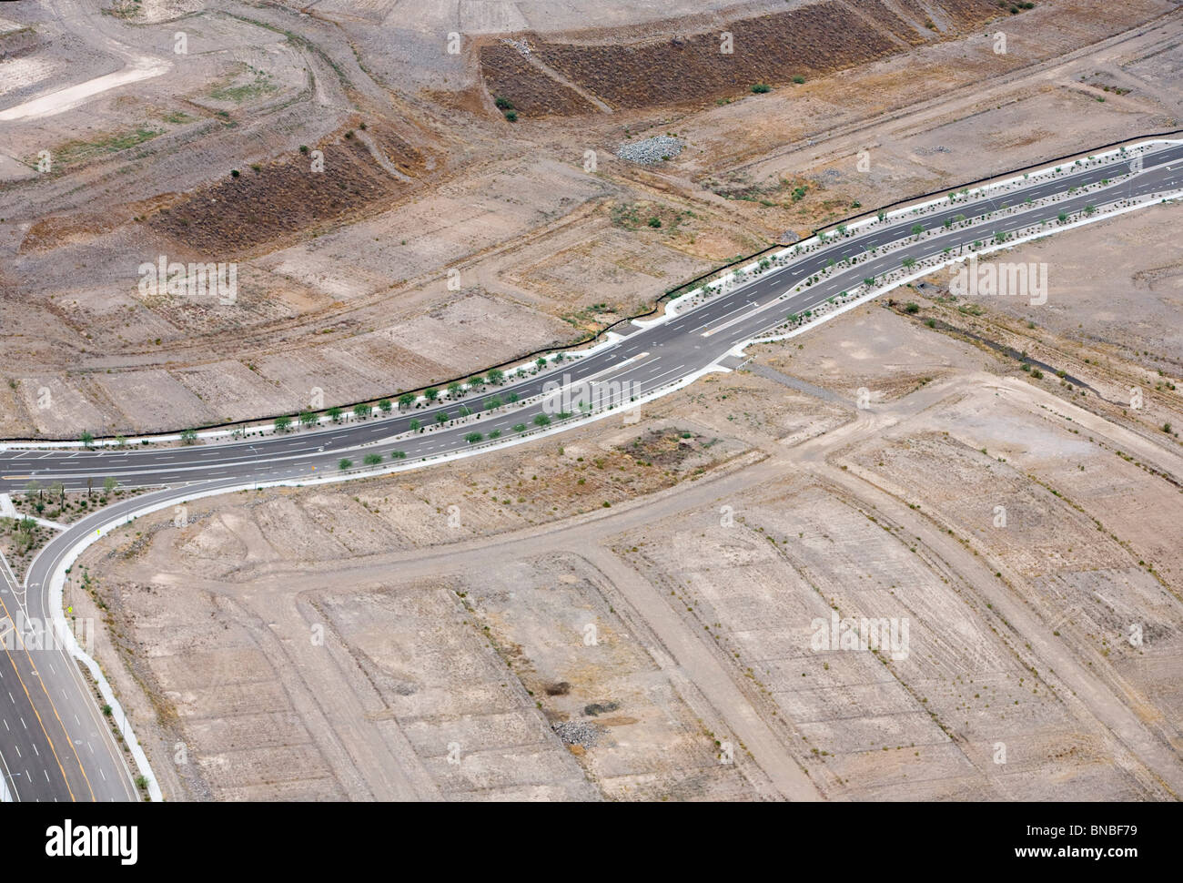 Vistas aéreas de inconcluso y abandonado los desarrollos de vivienda en el área de Phoenix, Arizona. Foto de stock