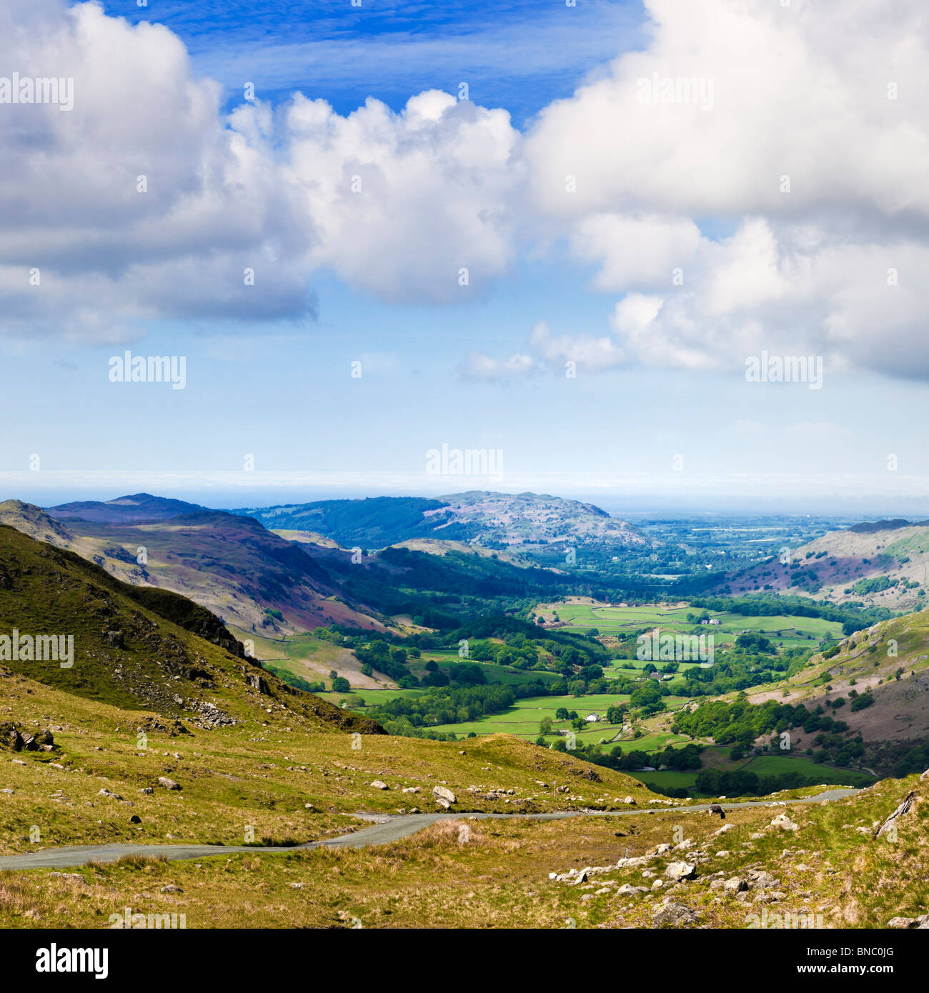 Pase Hardknott Eskdale Valley desde el distrito de Los Lagos de Cumbria Inglaterra Foto de stock