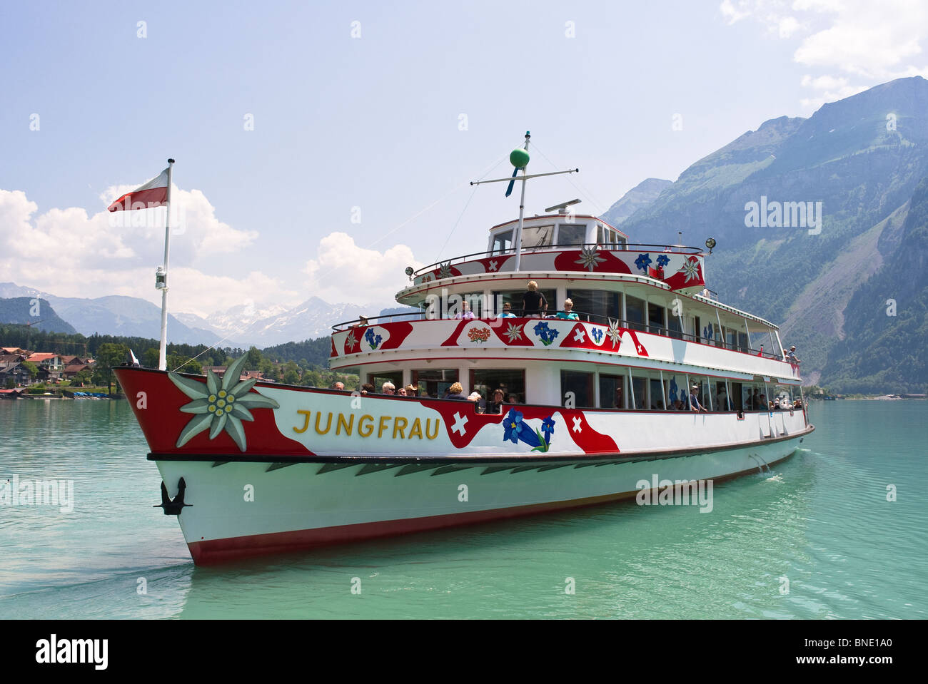 Ferry "Jungfrau" en el lago Brienzersee en Suiza Foto de stock