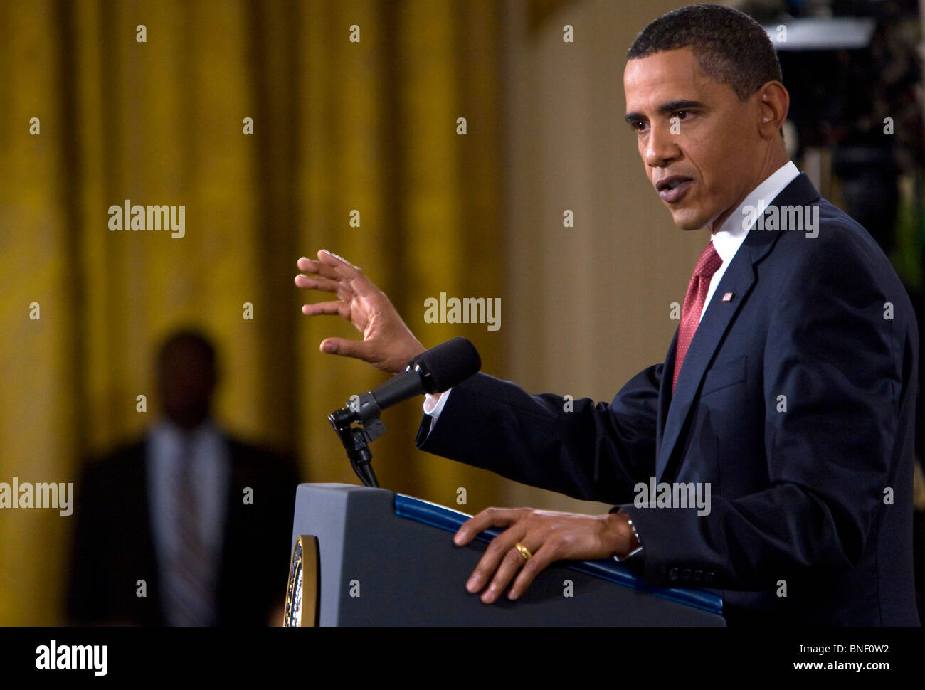 El presidente Barack Obama teniendo preguntas durante una conferencia de prensa en el Prime Time en la Casa Blanca. Foto de stock