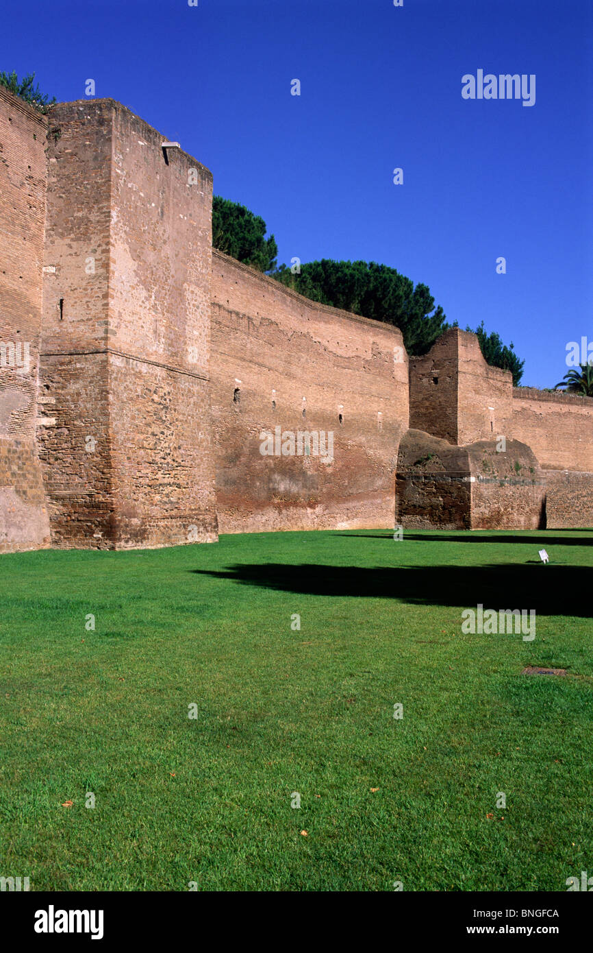 Italia, Roma, murallas aurelianas Foto de stock