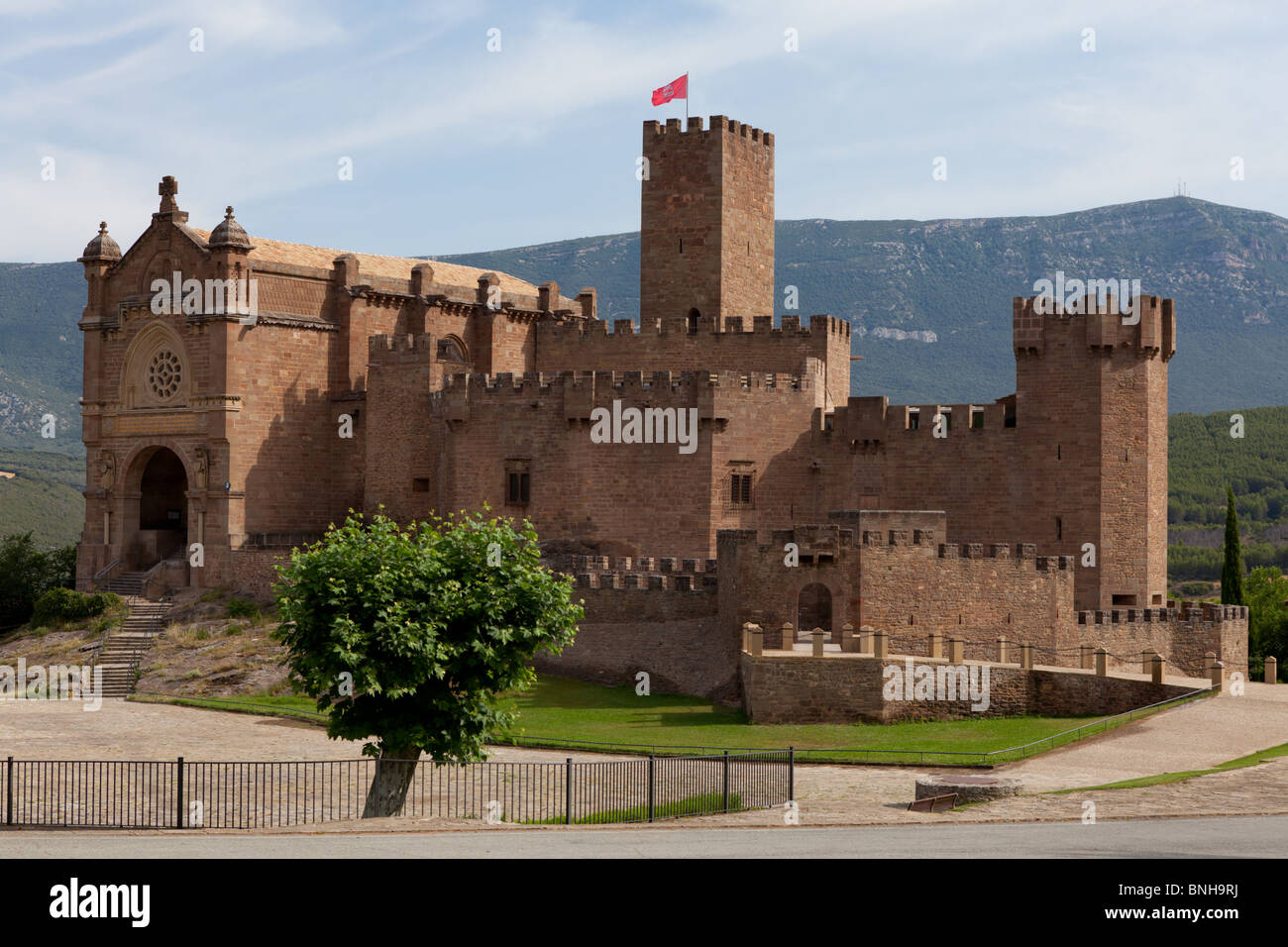 El castillo de Javier, en la provincia de Navarra - País Vasco de España. Famoso por ser el lugar de nacimiento de San Francisco Javier. Foto de stock
