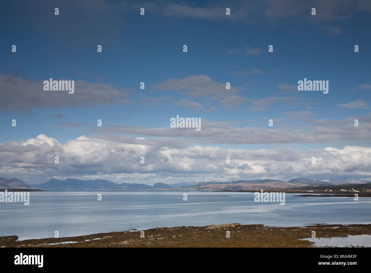 Raasay insulares y continentales de Broadford, Isla de Skye, Escocia en mayo de 2010 Foto de stock