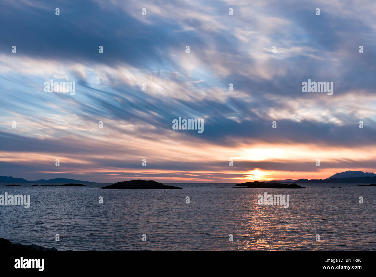 Sunset, Skye, Punto de Sleat, nubes cirrus Foto de stock