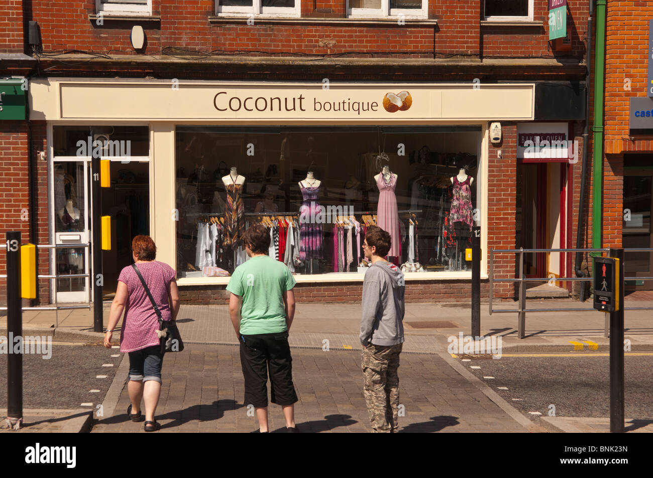 El Coco boutique tienda de ropa de mujer en Norwich, Norfolk, Inglaterra, Gran Bretaña, Unido Fotografía de stock -