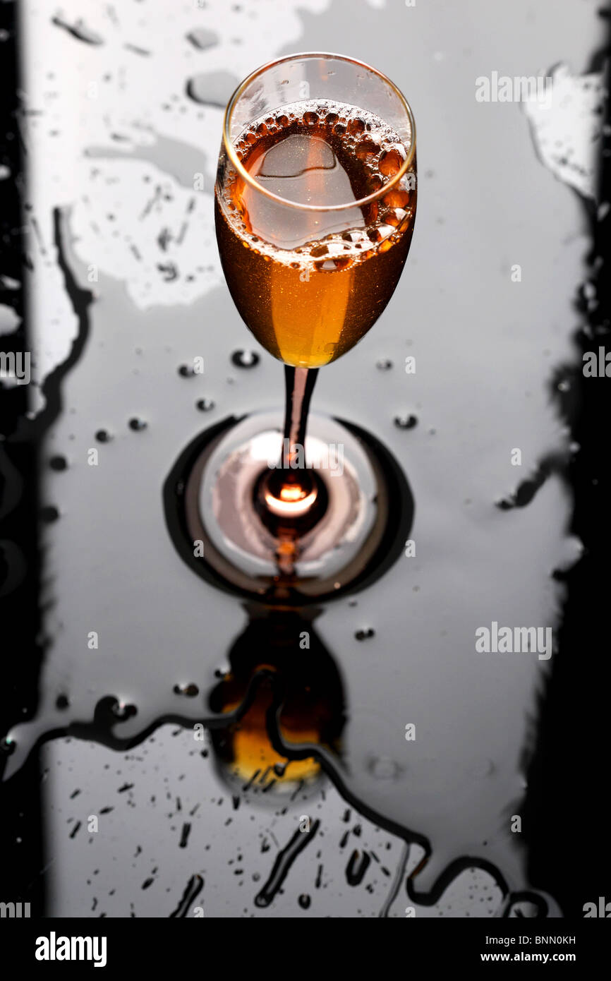 Copa de vino de cristal Foto de stock