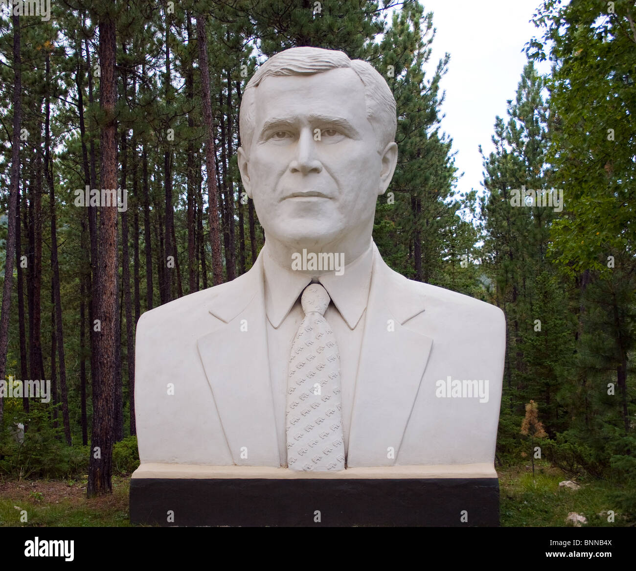 George W. Bush busto por el escultor David Adickes a Presidentes Park en South Dakota de plomo Foto de stock