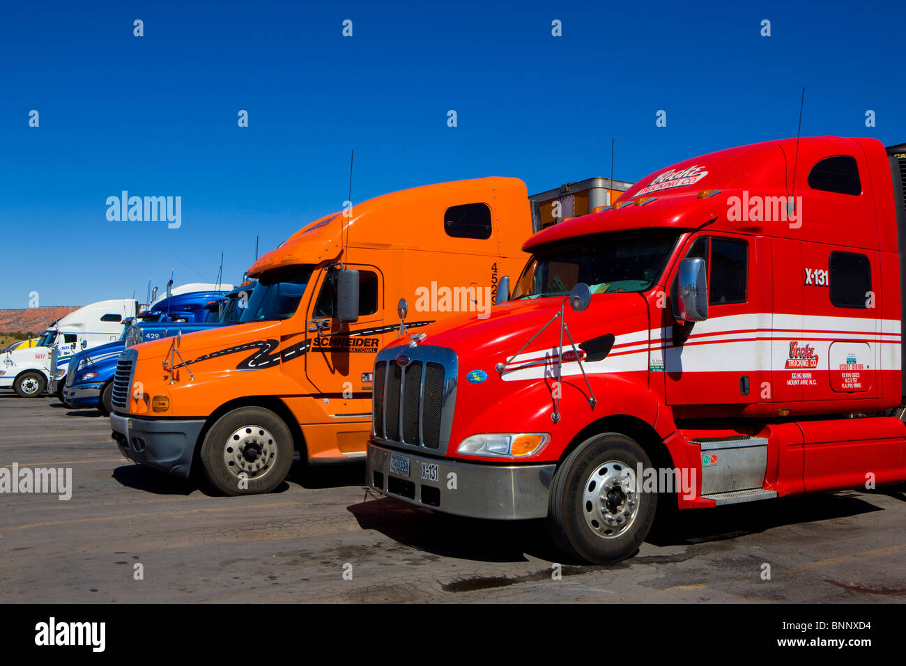 Carretilla EUA América Glen Ellis Falls Estados Unidos vehículo camión  buque medios de transporte el tráfico de la calle de alimentación potencia  Fotografía de stock - Alamy