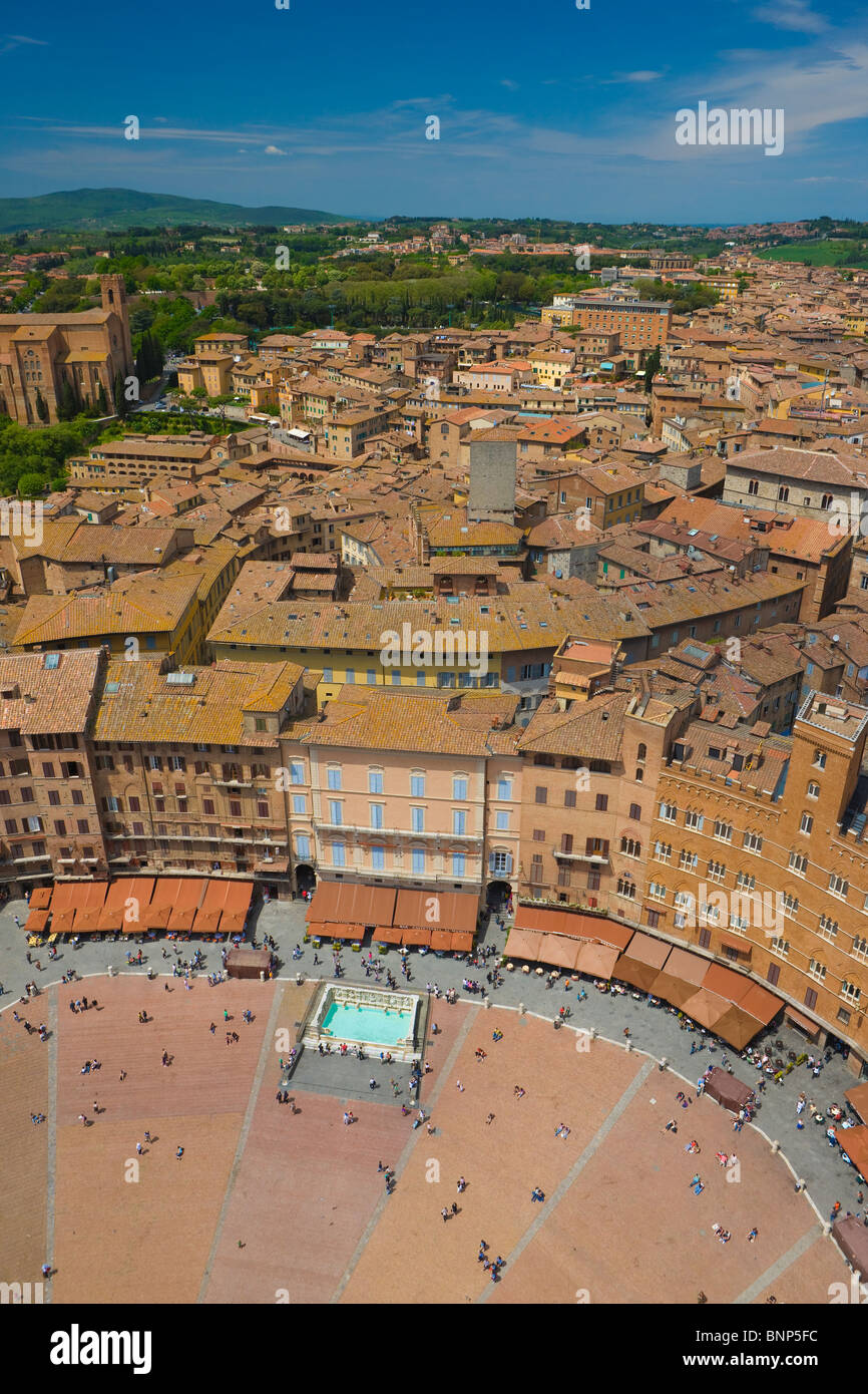 Descripción general de la Piazza del Campo, Siena, Toscana, Italia Foto de stock