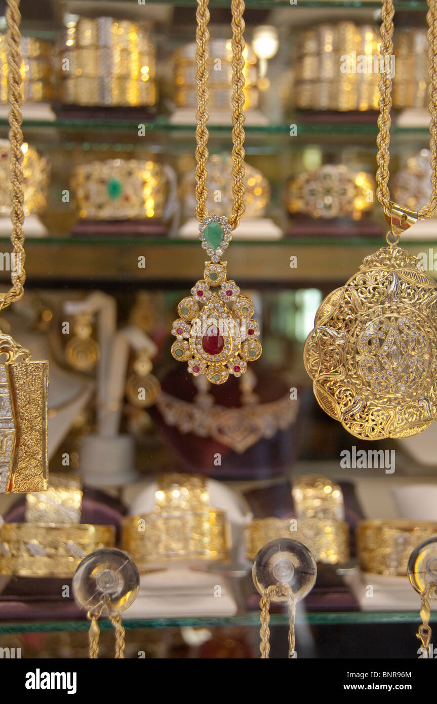 Moroccan jewelry for sale fotografías e imágenes de alta resolución - Alamy
