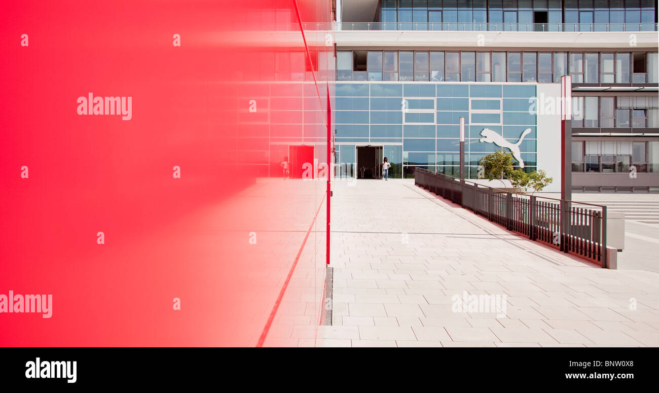 Sede de la PUMA AG en Herzogenaurach, Alemania Fotografía de stock - Alamy