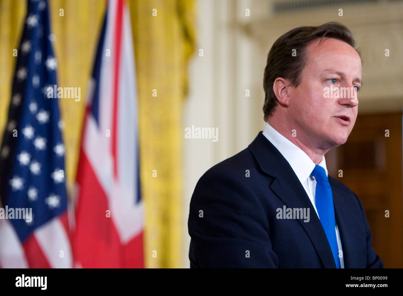 El Primer Ministro del Reino Unido, David Cameron participa en una conferencia de prensa conjunta en la Casa Blanca. Foto de stock
