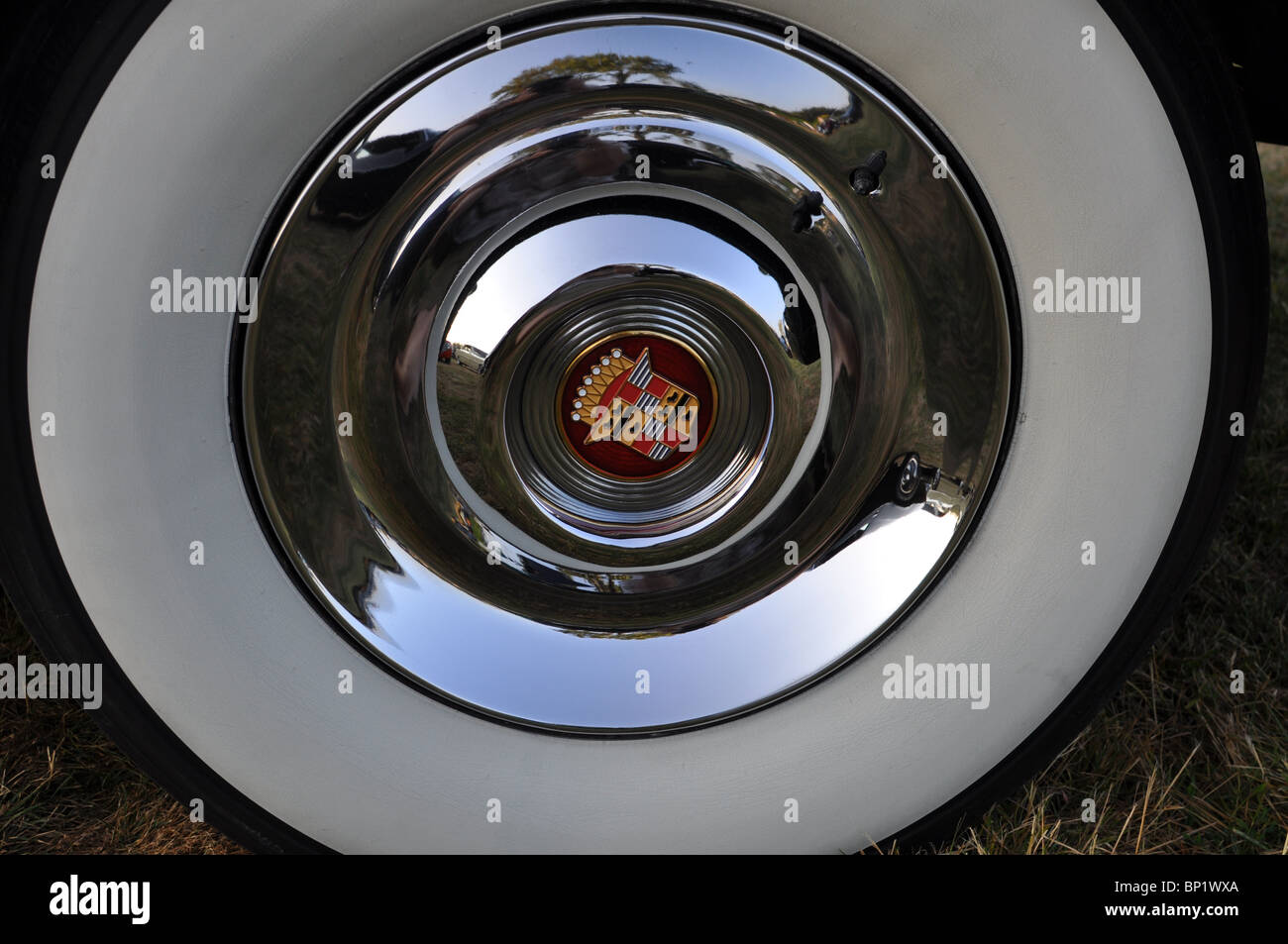 Tapacubos vintage fotografías e imágenes de alta resolución - Alamy