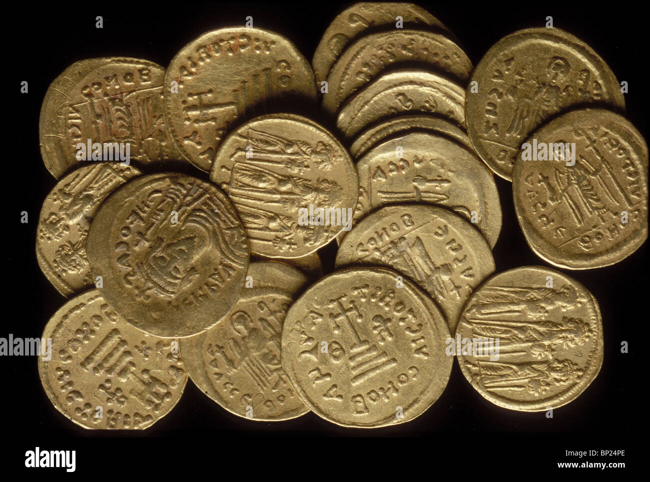 614. Una horda de monedas de oro bizantinas Foto de stock