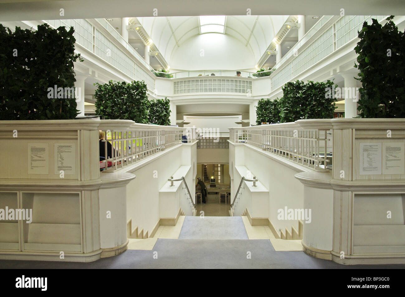 Biblioteca Quinto centenario Jesús College de Cambridge, fue