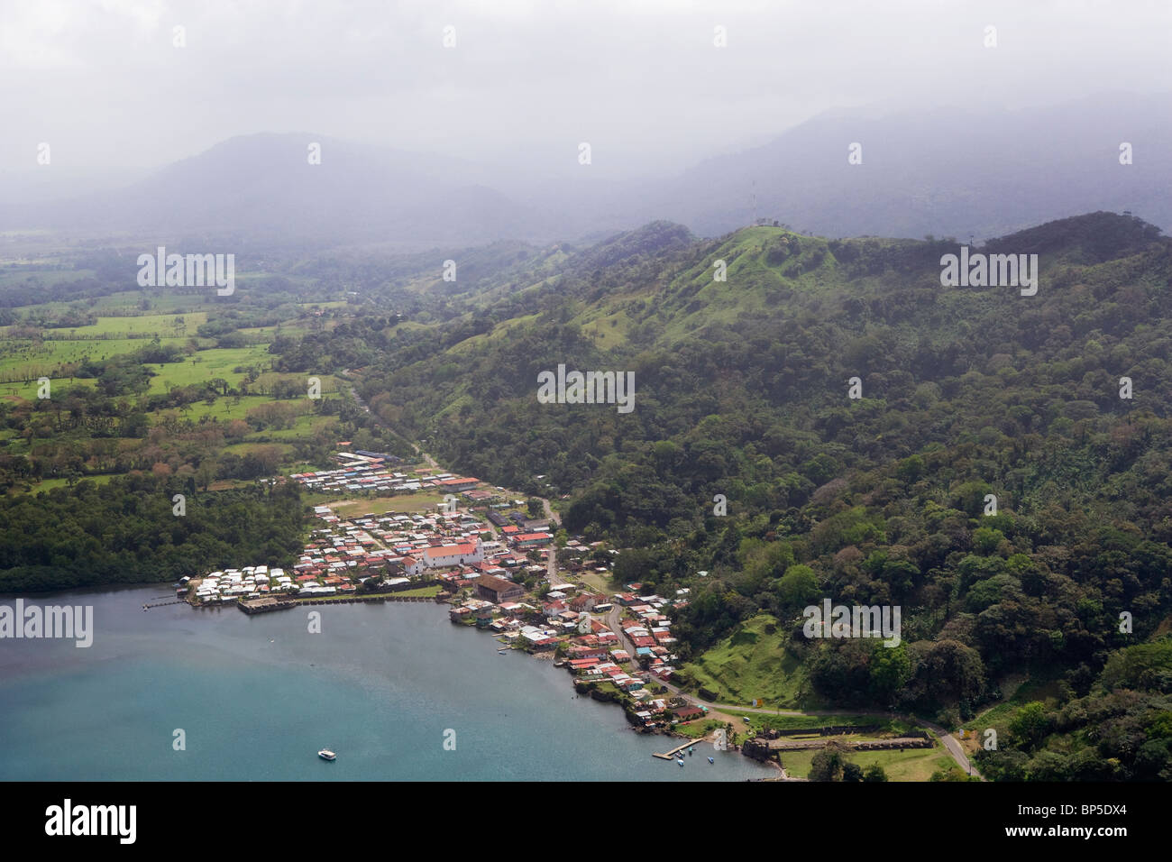 Vista aérea por encima de Portobelo República de Panamá Foto de stock