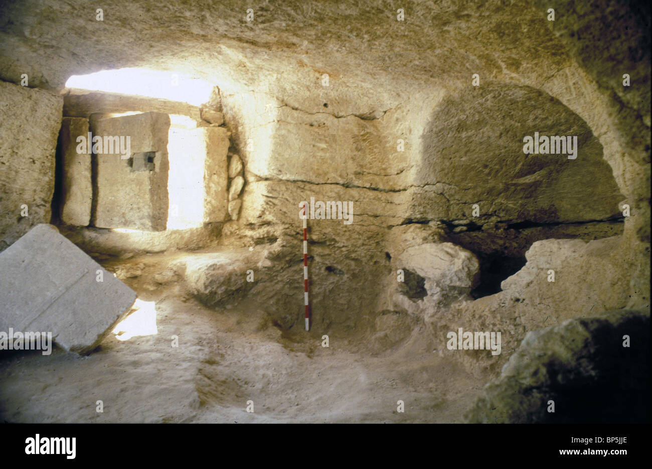 4012. La entrada a un período bizantino cueva necrópolis en Samaria Foto de stock